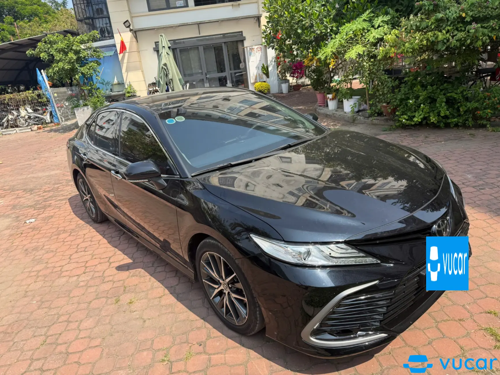Toyota Camry 2.0Q 2022 - Ngoại thất 9