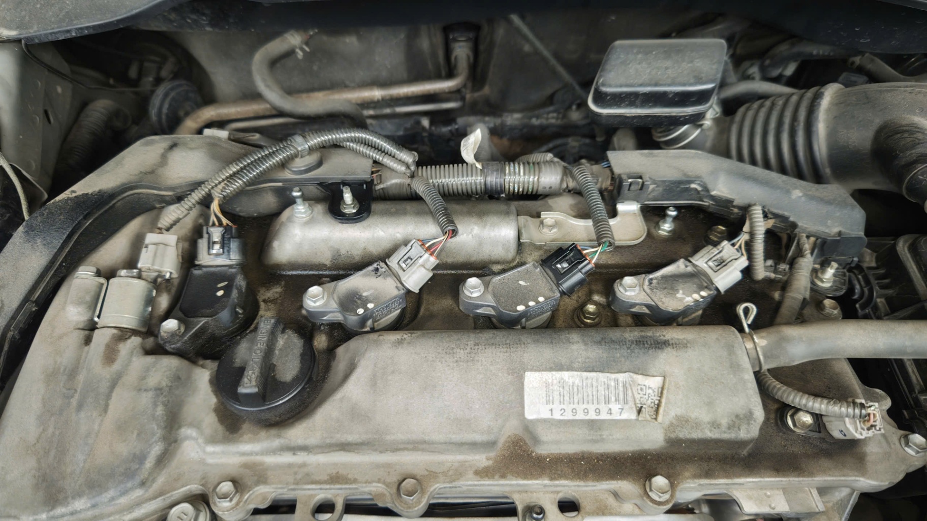 Toyota Camry 2.5G 2015 - Khoang động cơ 2