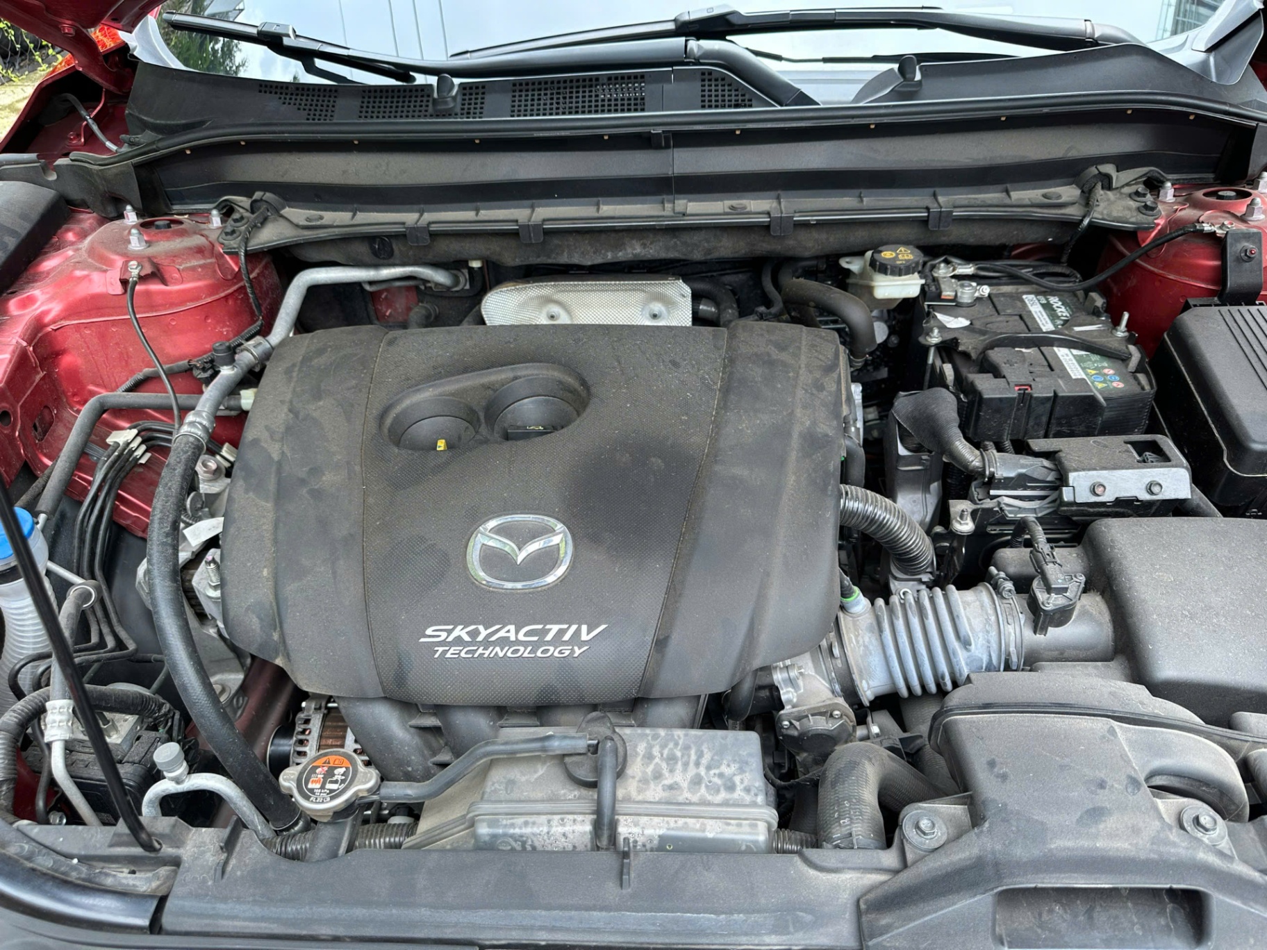 Mazda Cx5 Luxury 2.0 AT 2022 - Khoang động cơ 1