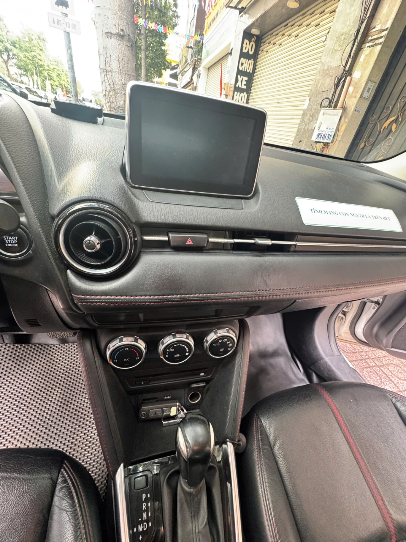 Mazda 2 1.5 AT 2017 - Nội thất 8