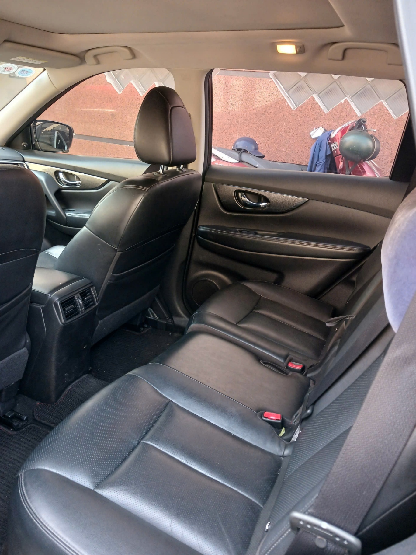 Nissan X trail V Series 2.5 SV Premium 4WD 2019 - Nội thất 2