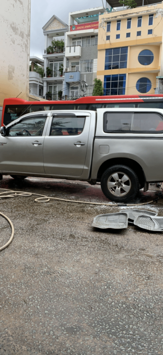 Toyota Hilux 2.5E 4x2 MT 2009