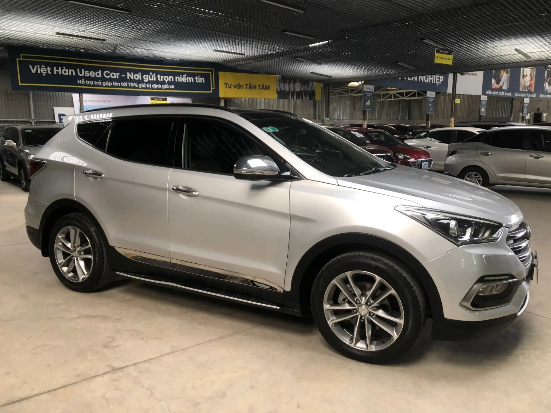 Hyundai Santafe 2.2L 4WD 2018 - Ngoại thất 2