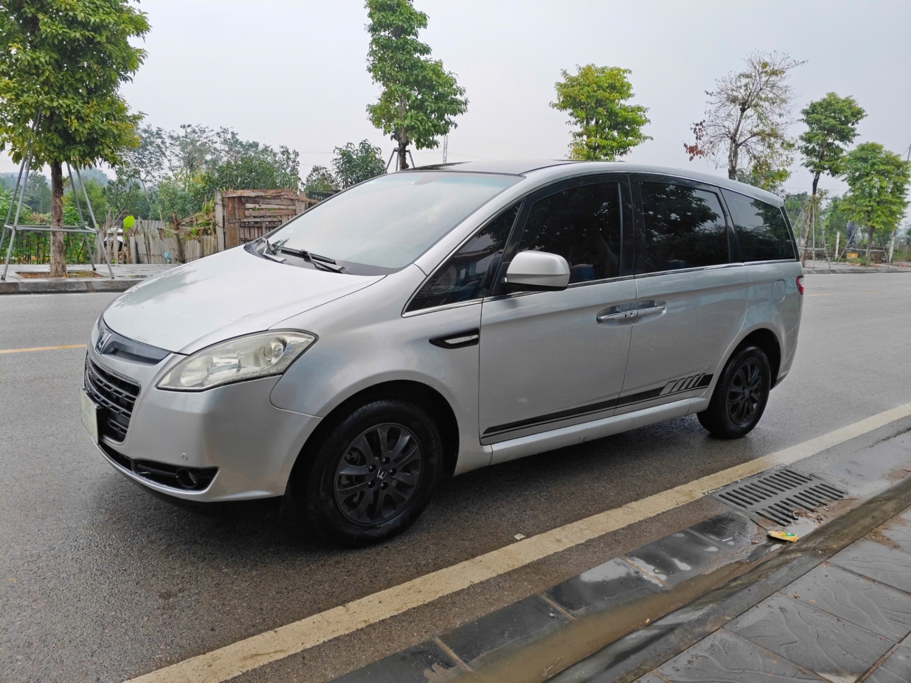 Khác M7 Khác 2013 - Ngoại thất 3