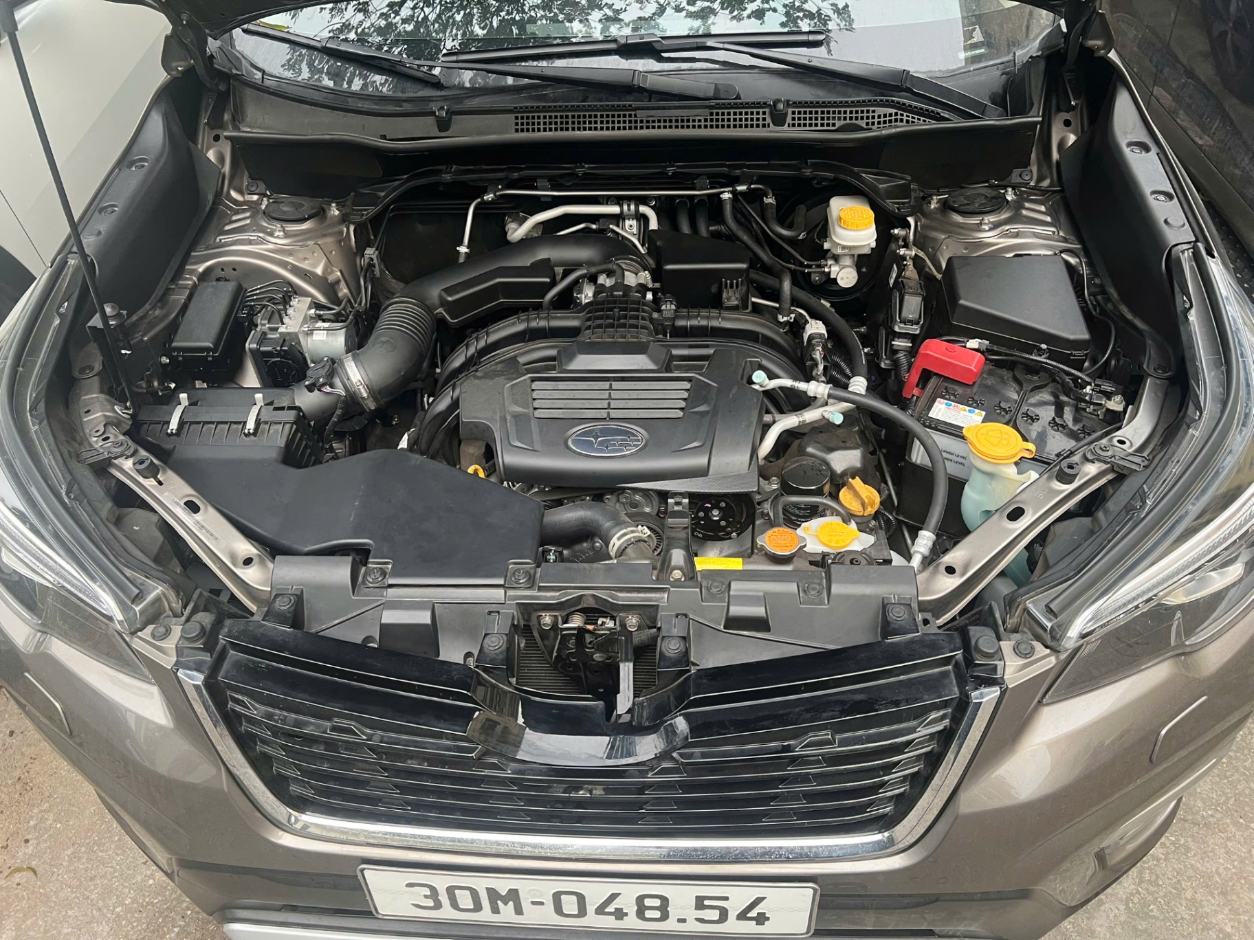 Honda CRV 2.0 AT 2017 - Khoang động cơ 1
