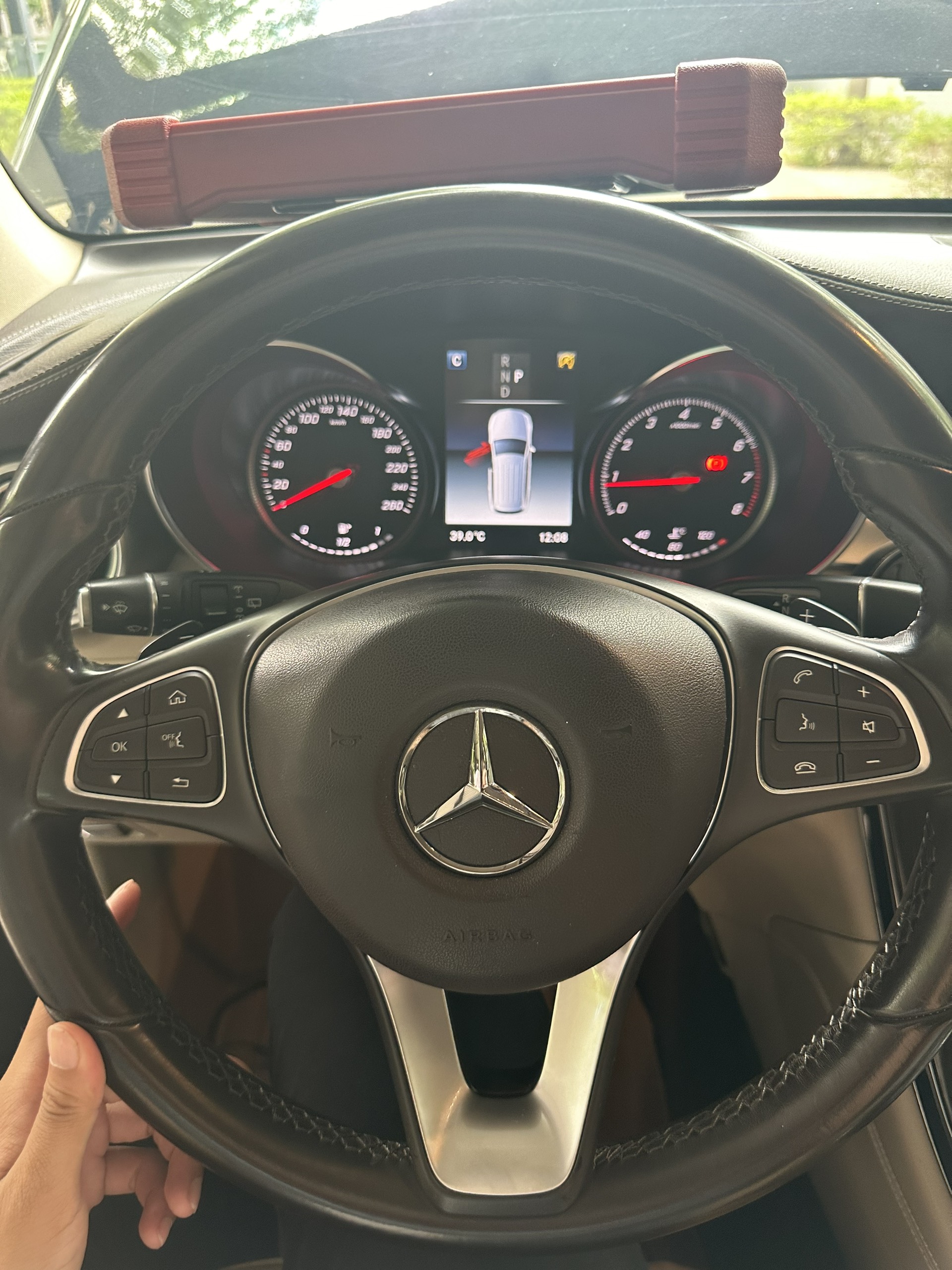 Mercedes GLC 200 2018 - Nội thất 3
