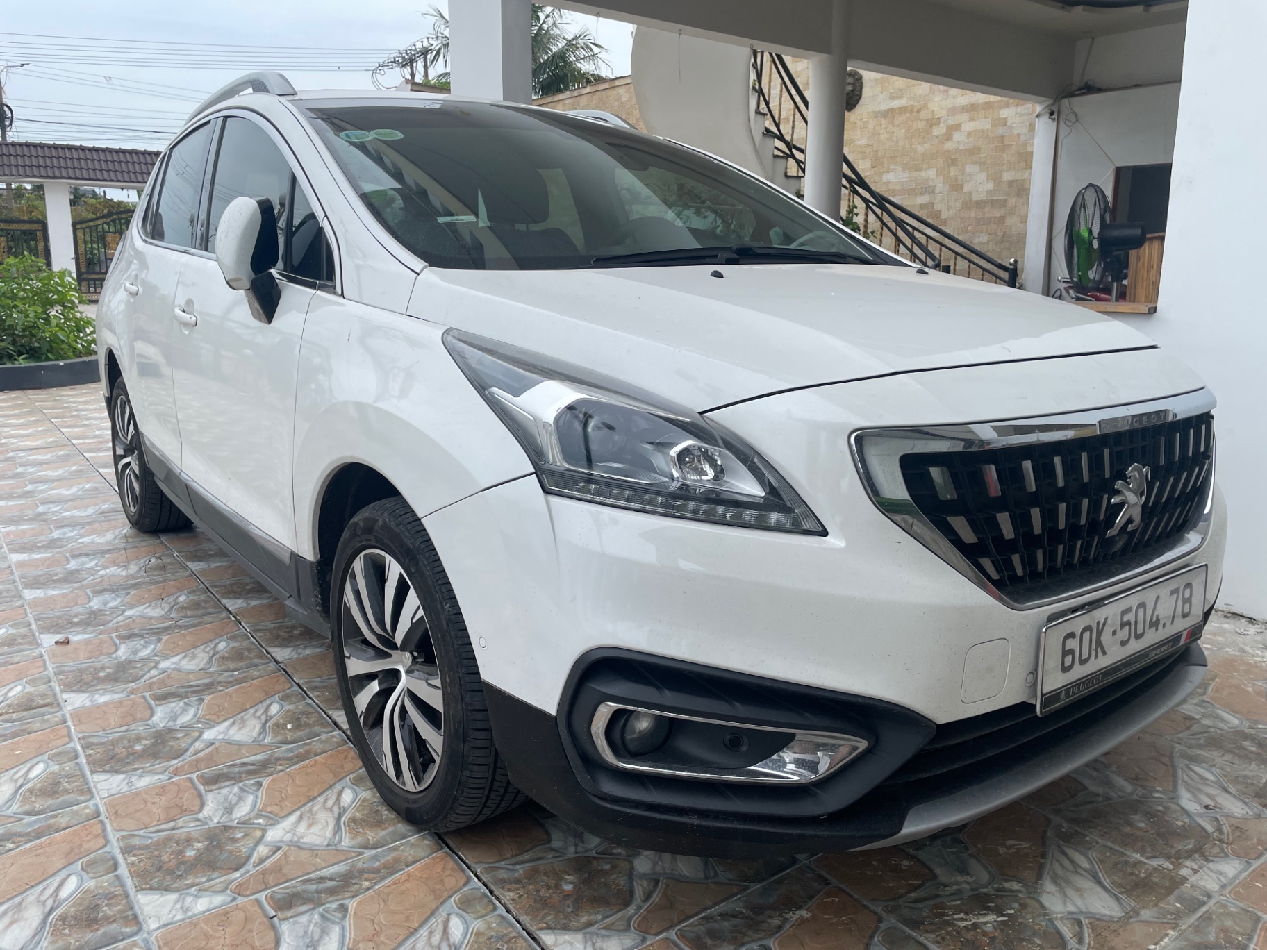 Peugeot 3008 1.6 AT 2018 - Ngoại thất 2