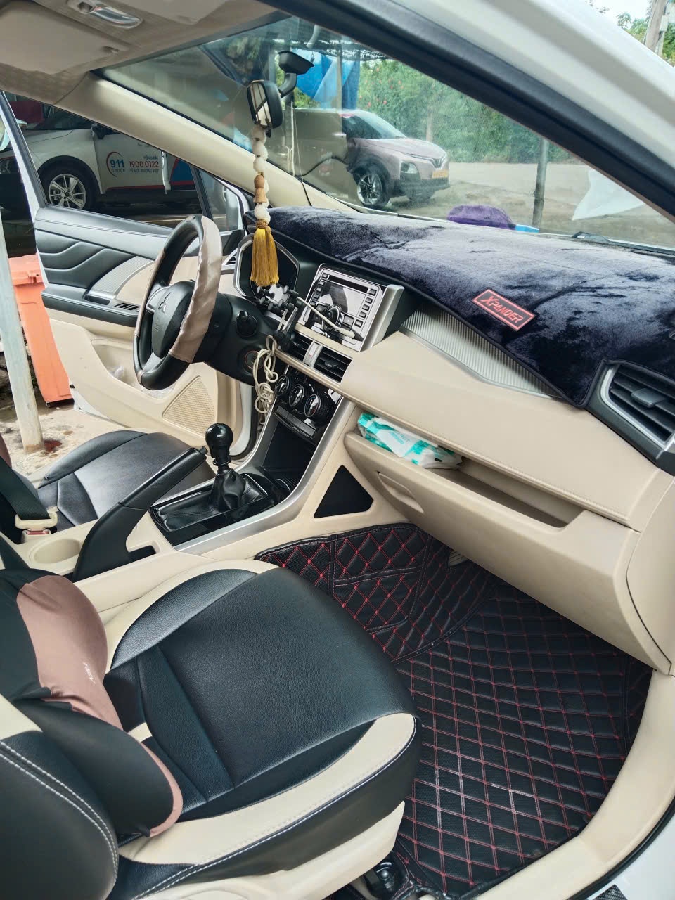 Mitsubishi Xpander 1.5 MT 2019 - Nội thất 4