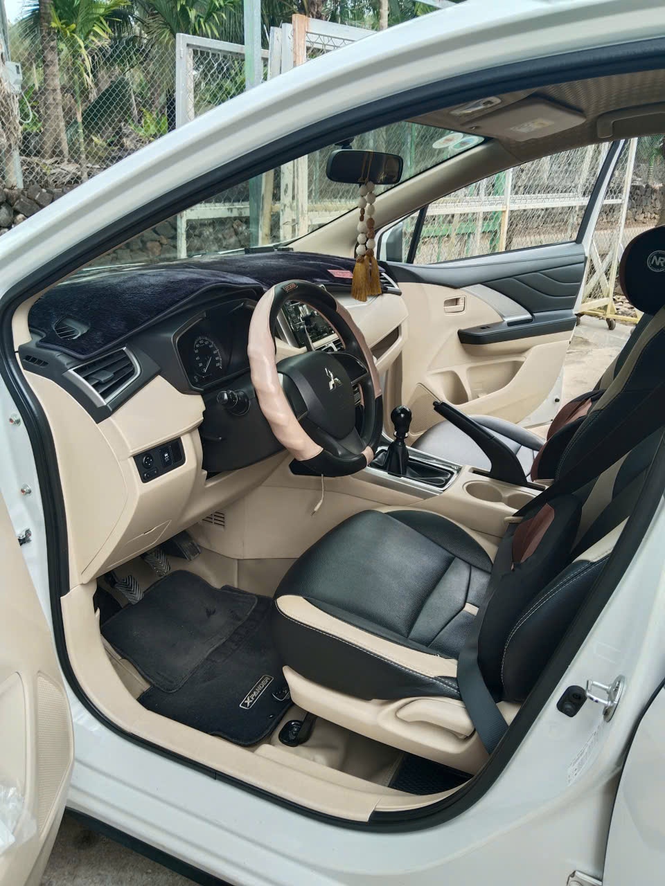 Mitsubishi Xpander 1.5 MT 2019 - Nội thất 5