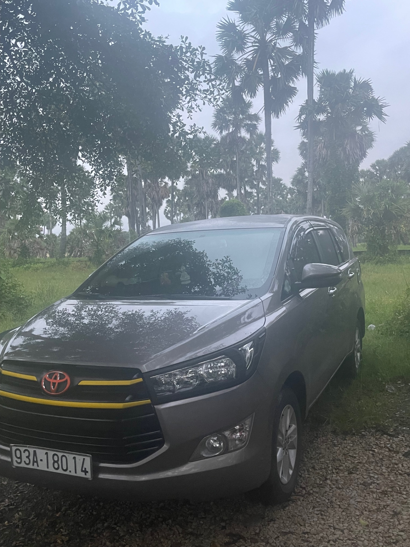 Toyota Innova 2.0E 2019