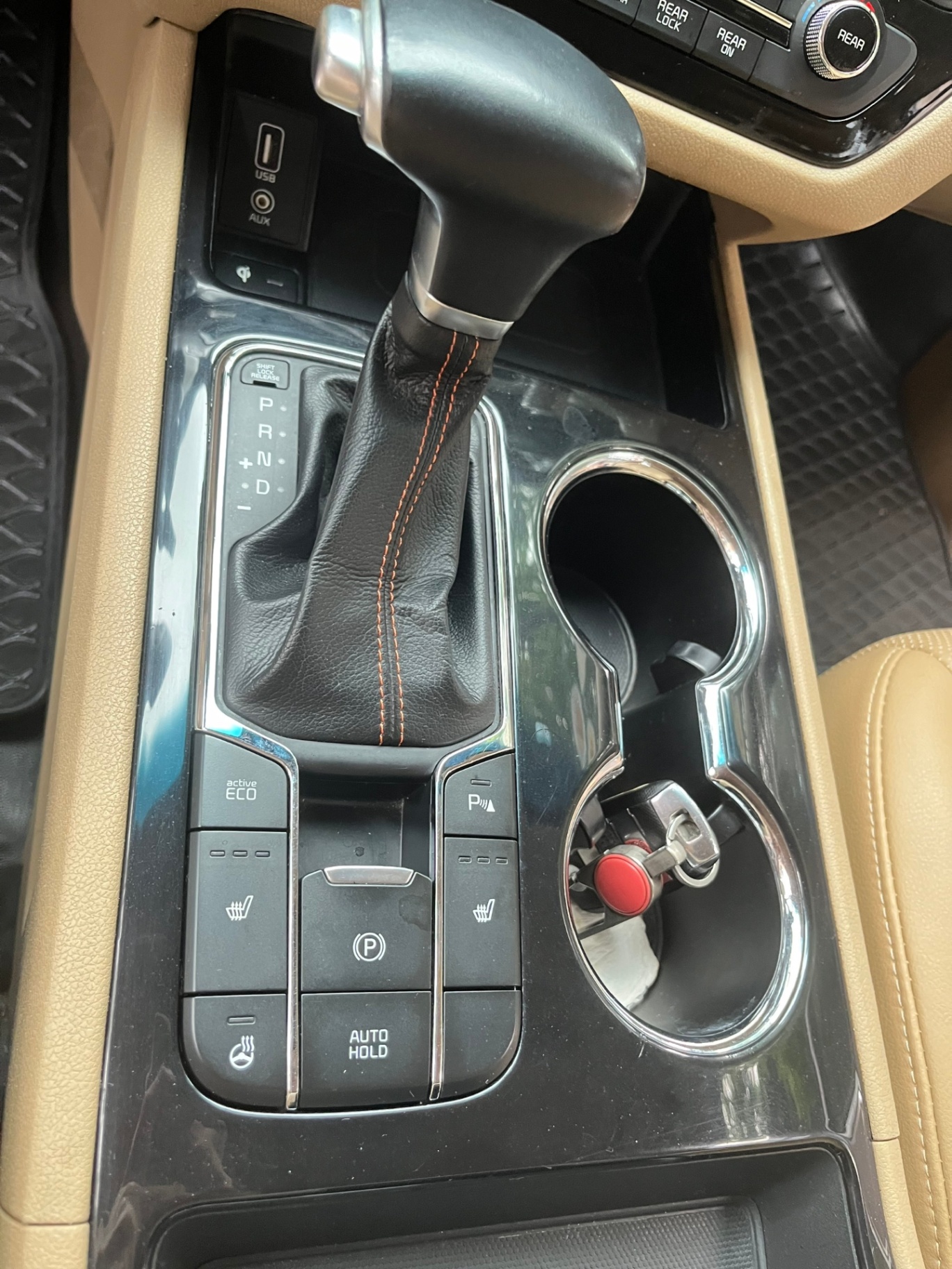 Kia Sedona 2.2 DAT Luxury 2019 - Nội thất 5