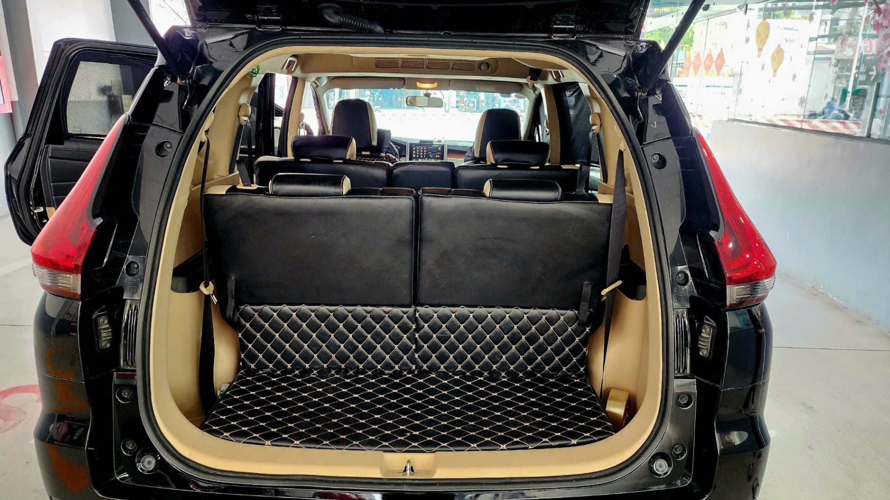 Mitsubishi Xpander 1.5 AT 2019 - Nội thất 3