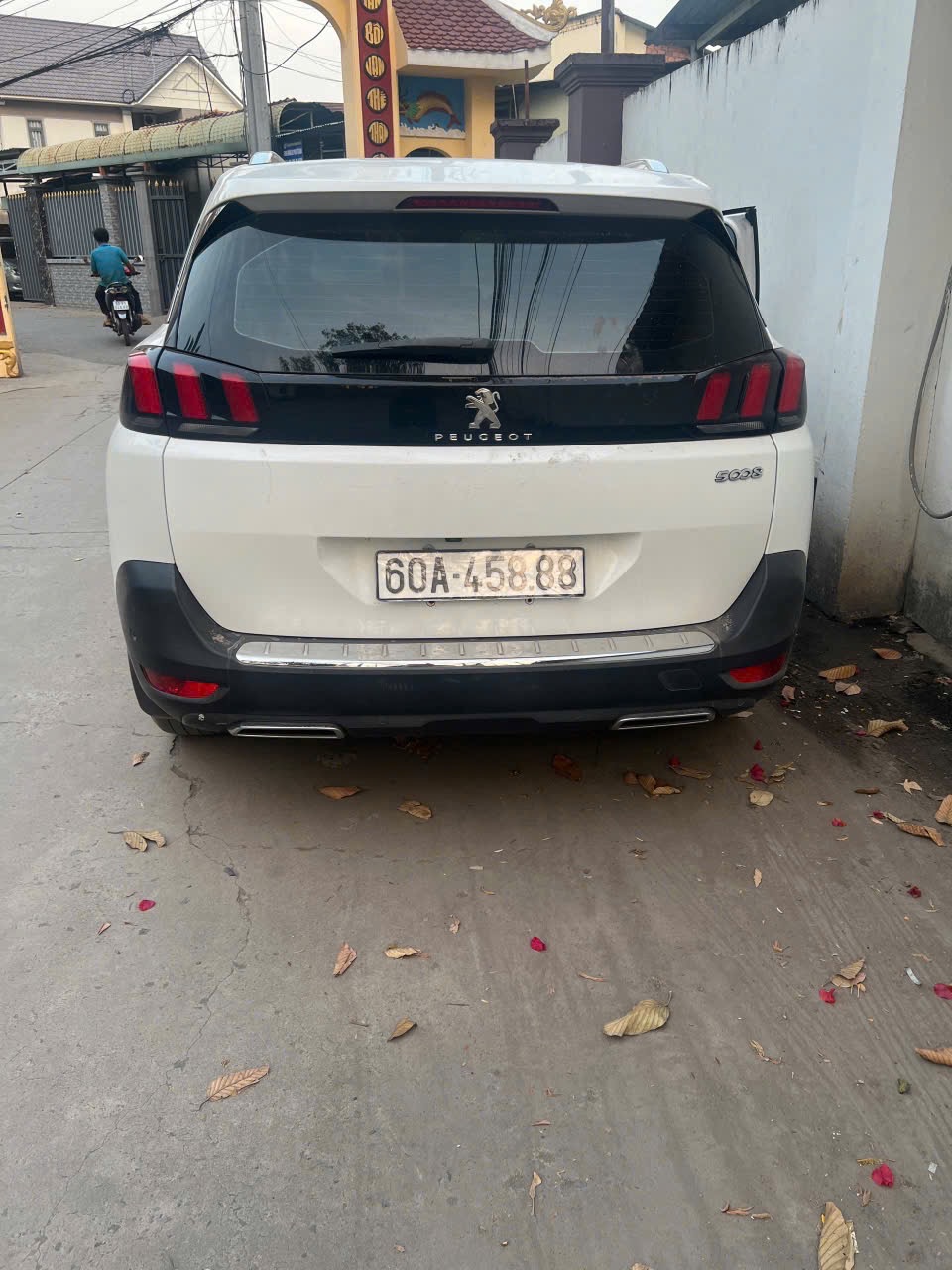 Peugeot 5008 1.6 AT 2018 - Ngoại thất 2