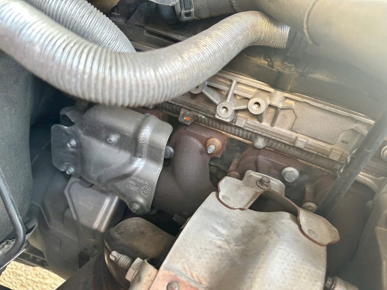 Mazda Bt50 Deluxe 2.2L 4x2 AT 2021 - Gầm & khung xe 1