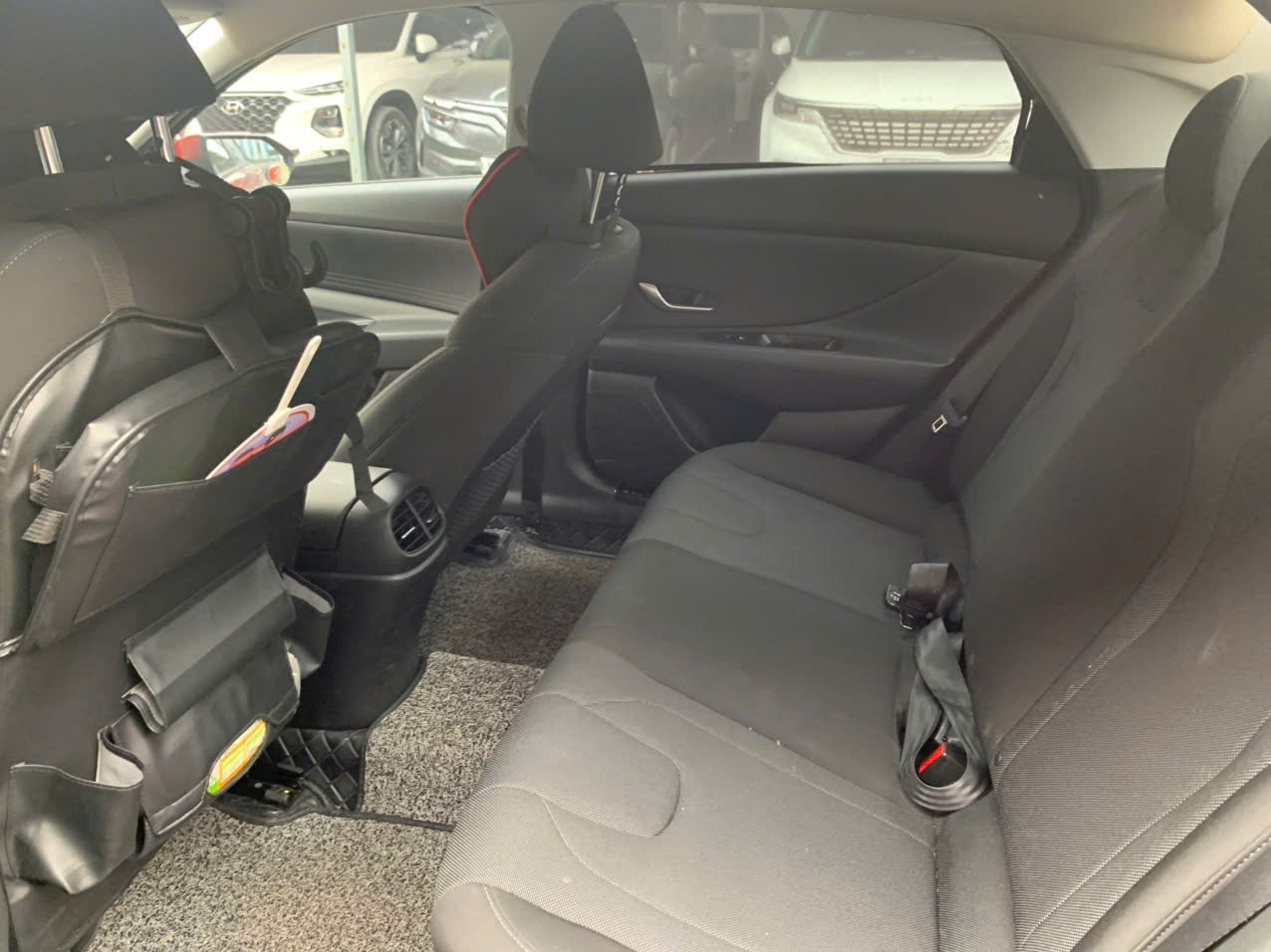 Hyundai Elantra 1.6 AT 2022 - Nội thất 1