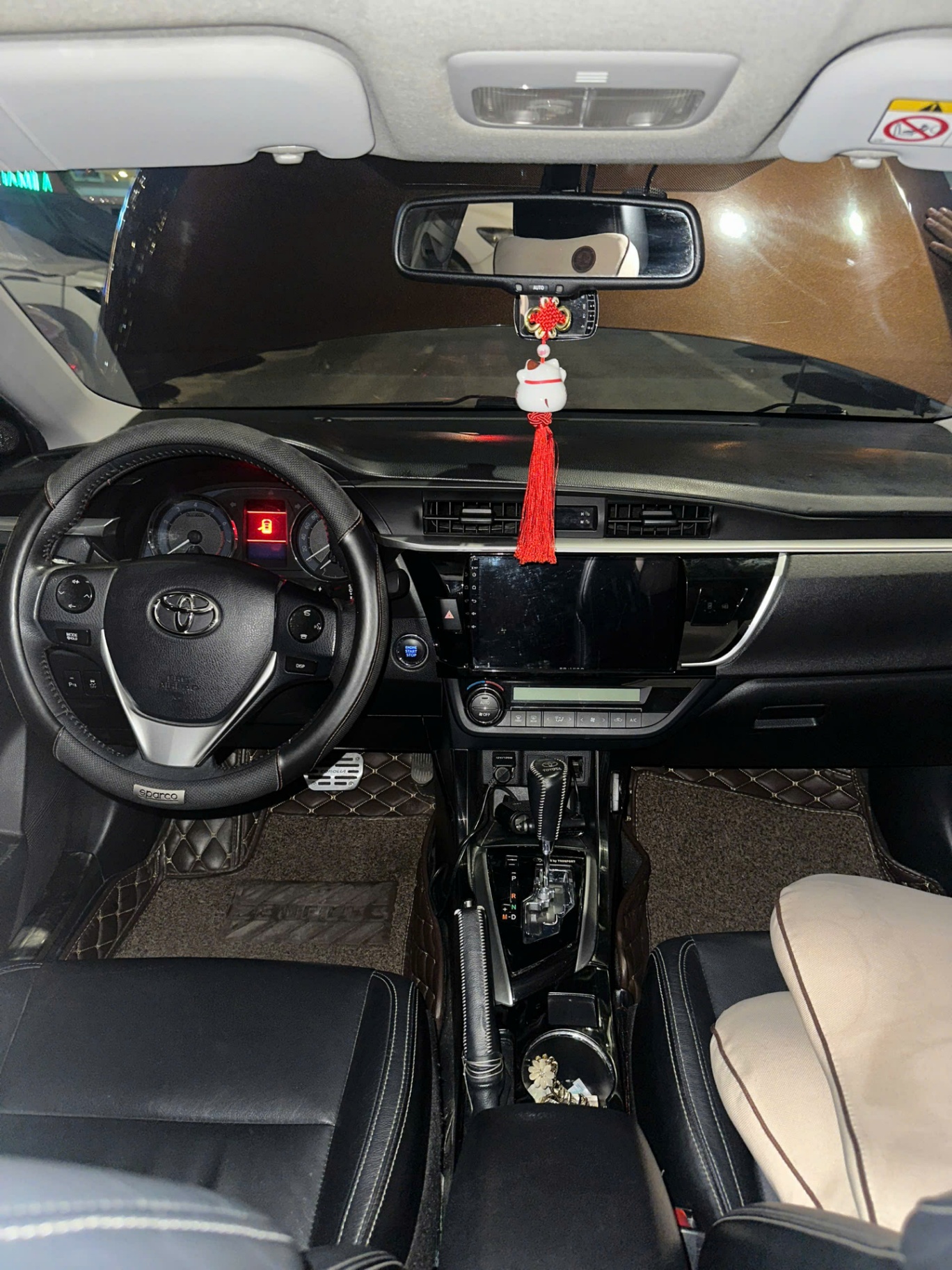 Toyota Corolla altis 2.0V 2015 - Nội thất 6