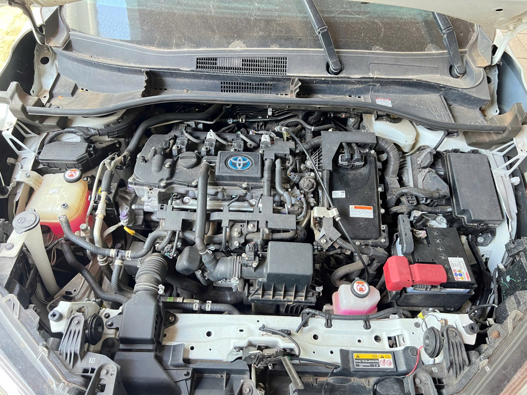 Toyota Corolla cross 1.8HV 2021 - Khoang động cơ 1
