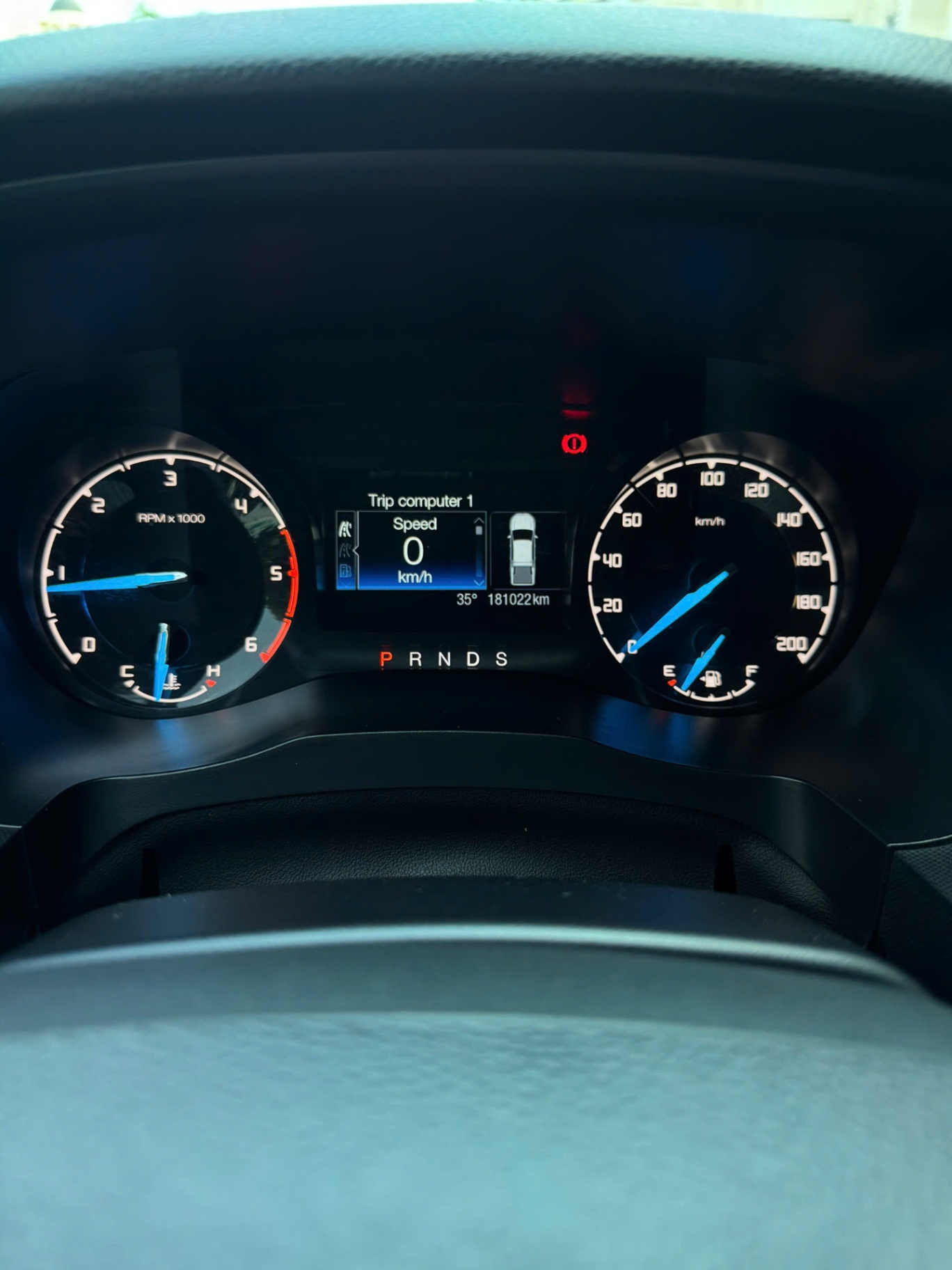 Ford Ranger XLS 2.2L 4x2 AT 2019 - Nội thất 2