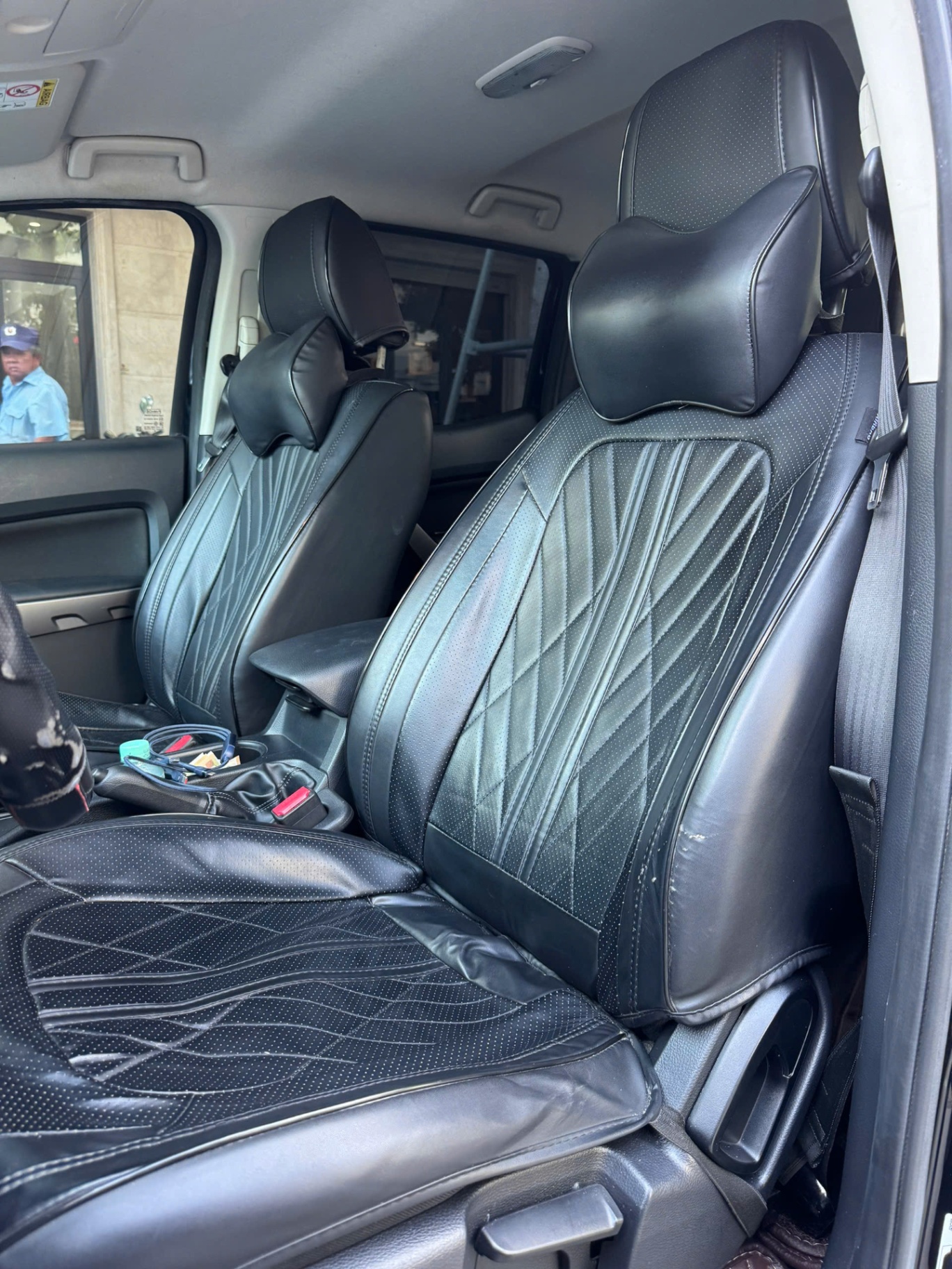 Ford Ranger XLS 2.2L 4x2 AT 2019 - Nội thất 5