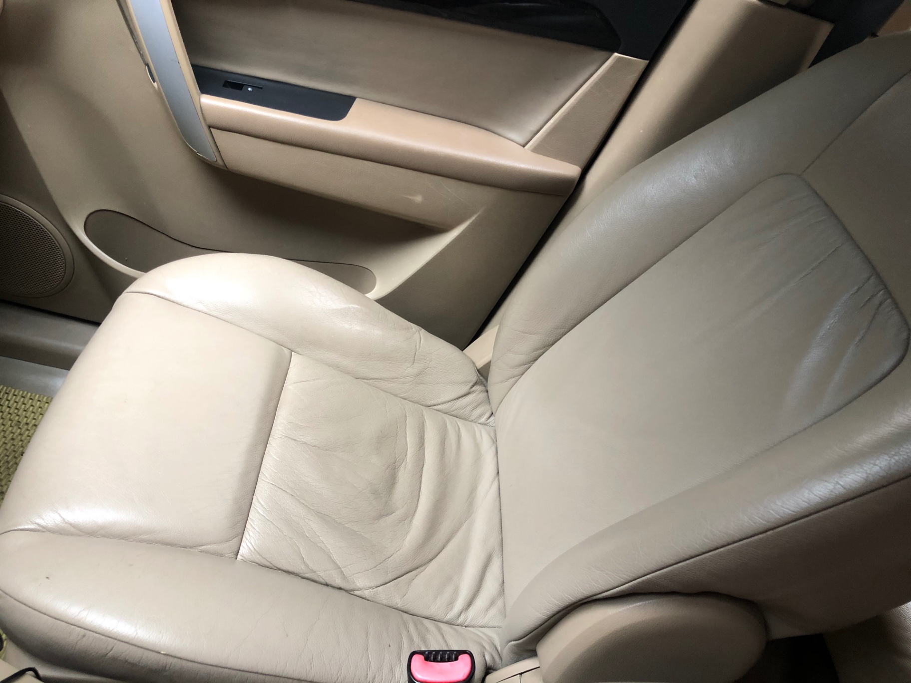 Chevrolet Captiva LT Maxx 2.4 MT 2010 - Nội thất 3