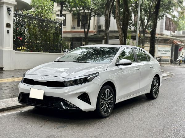 Kia K3 Luxury 1.6 AT 2024