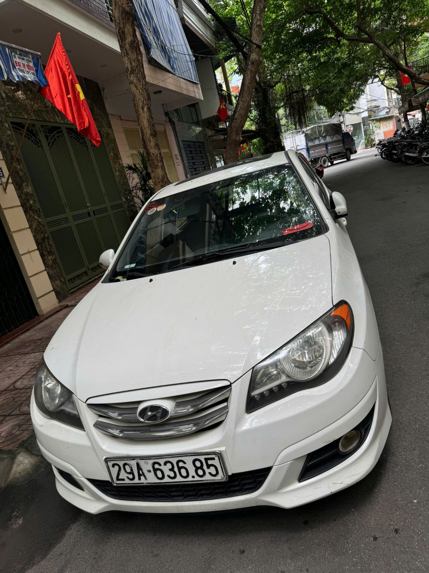 Hyundai Avante 1.6 AT 2012
