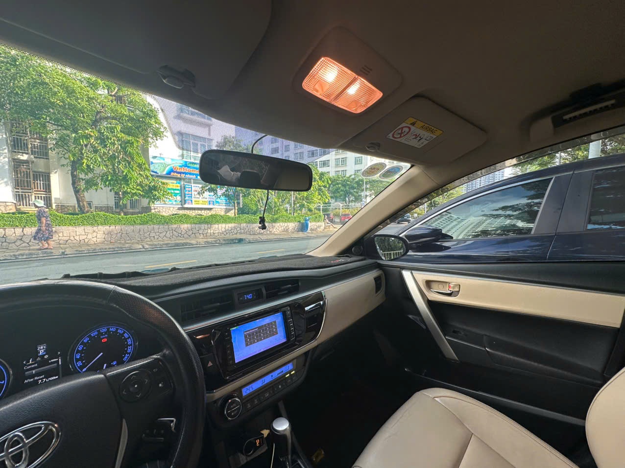 Toyota Corolla altis 1.8G AT 2017 - Nội thất 2