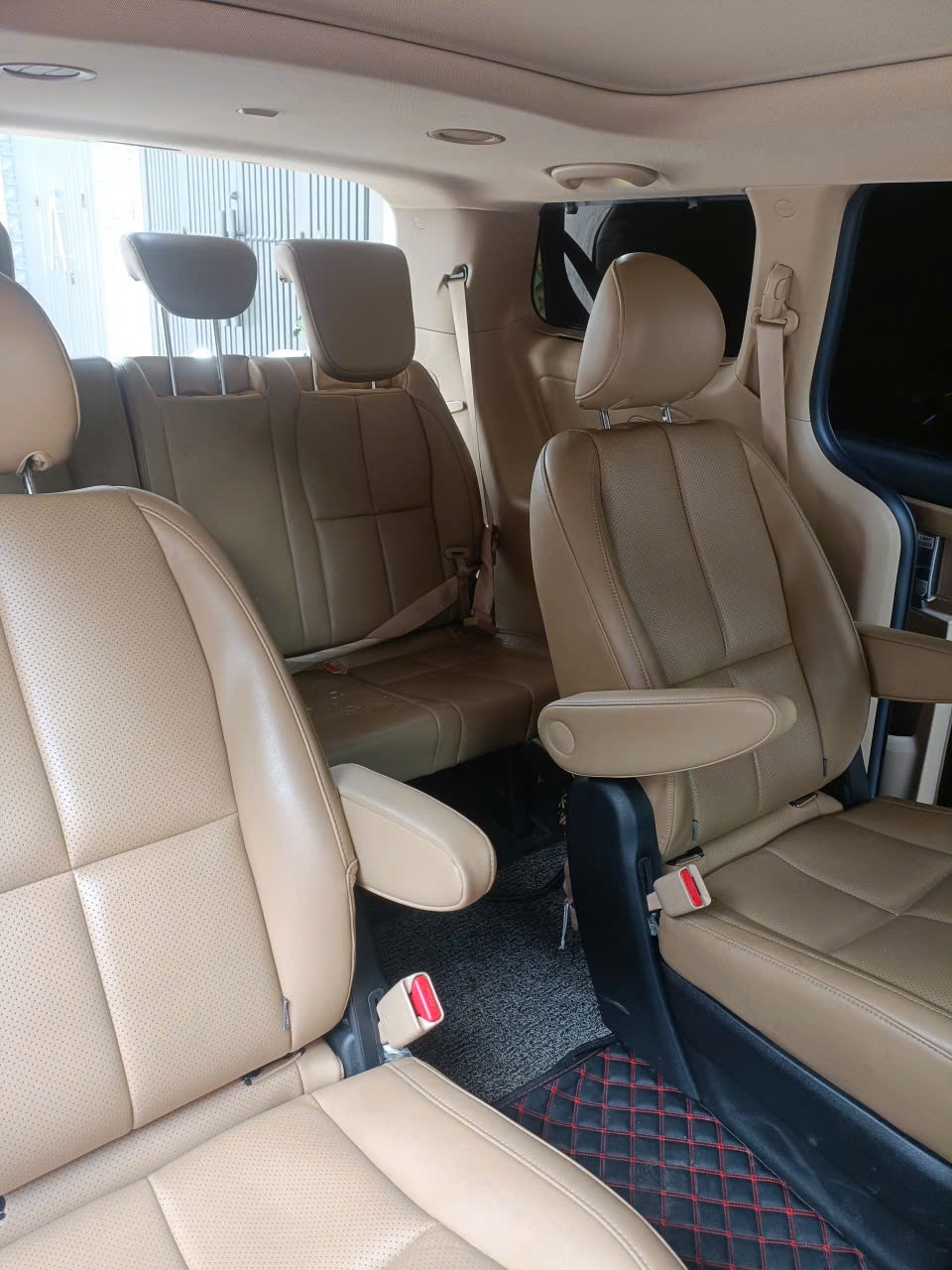 Kia Sedona 2.2 DAT Luxury 2021 - Nội thất 3