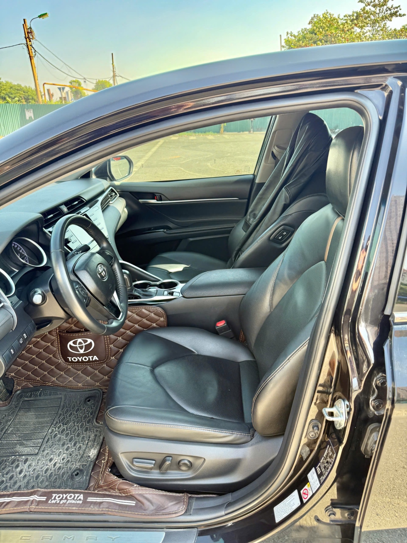 Toyota Camry 2.0G 2019 - Ngoại thất 2