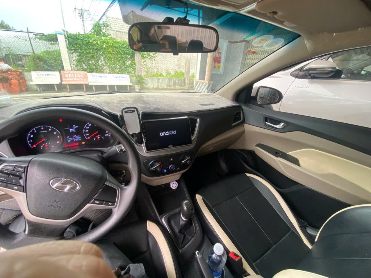 Hyundai Accent 1.4 MT Tiêu Chuẩn 2022 - Nội thất 4