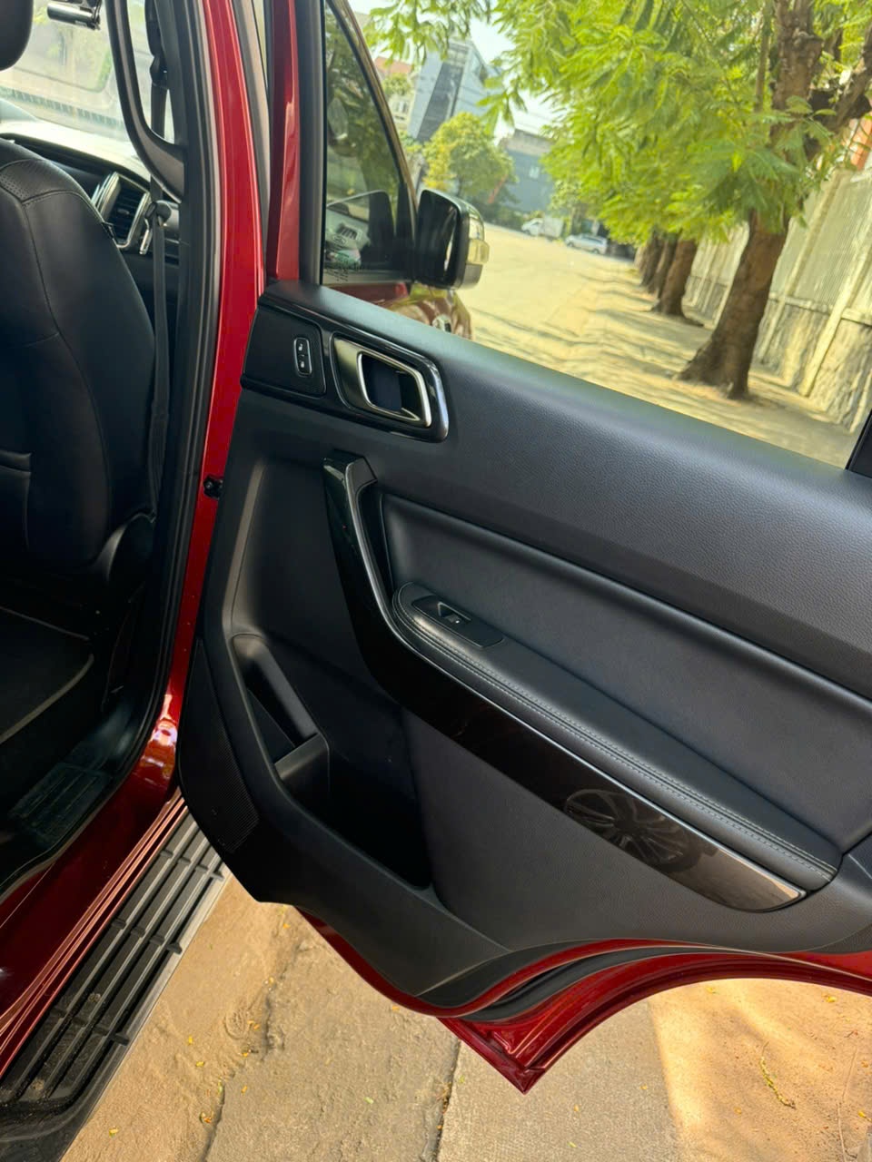 Ford Everest Titanium 2.0L 4x2 AT 2020 - Nội thất 5