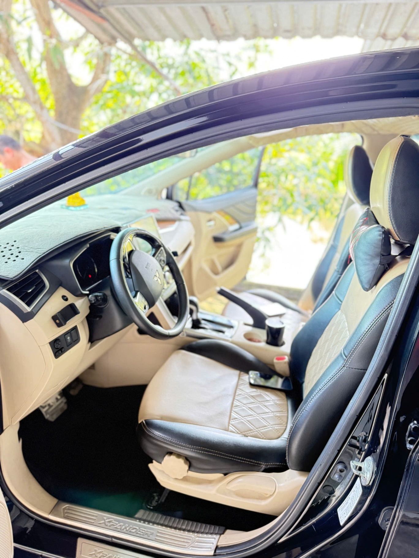 Mitsubishi Xpander 1.5 AT 2019 - Nội thất 2