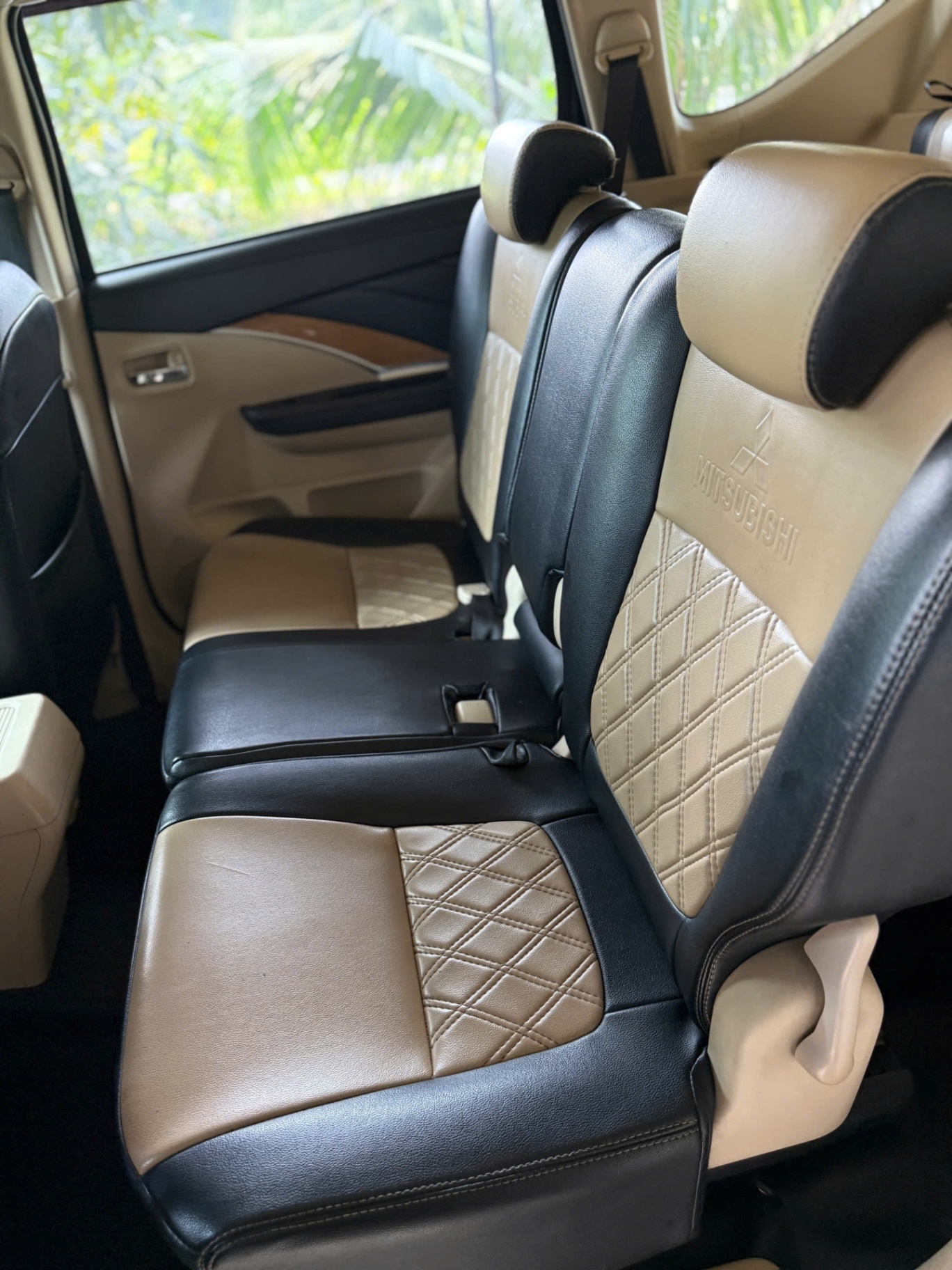 Mitsubishi Xpander 1.5 AT 2019 - Nội thất 9
