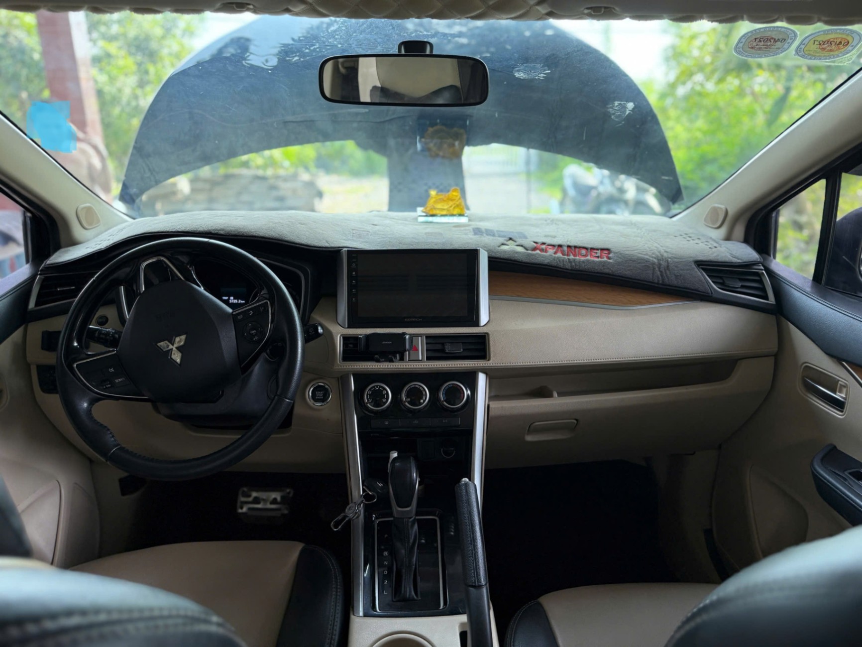 Mitsubishi Xpander 1.5 AT 2019 - Nội thất 14