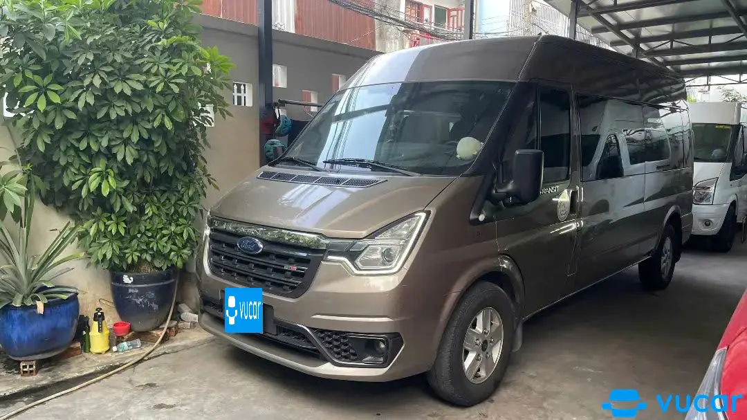Ford Transit Tiêu chuẩn 2022 - Ngoại thất 2
