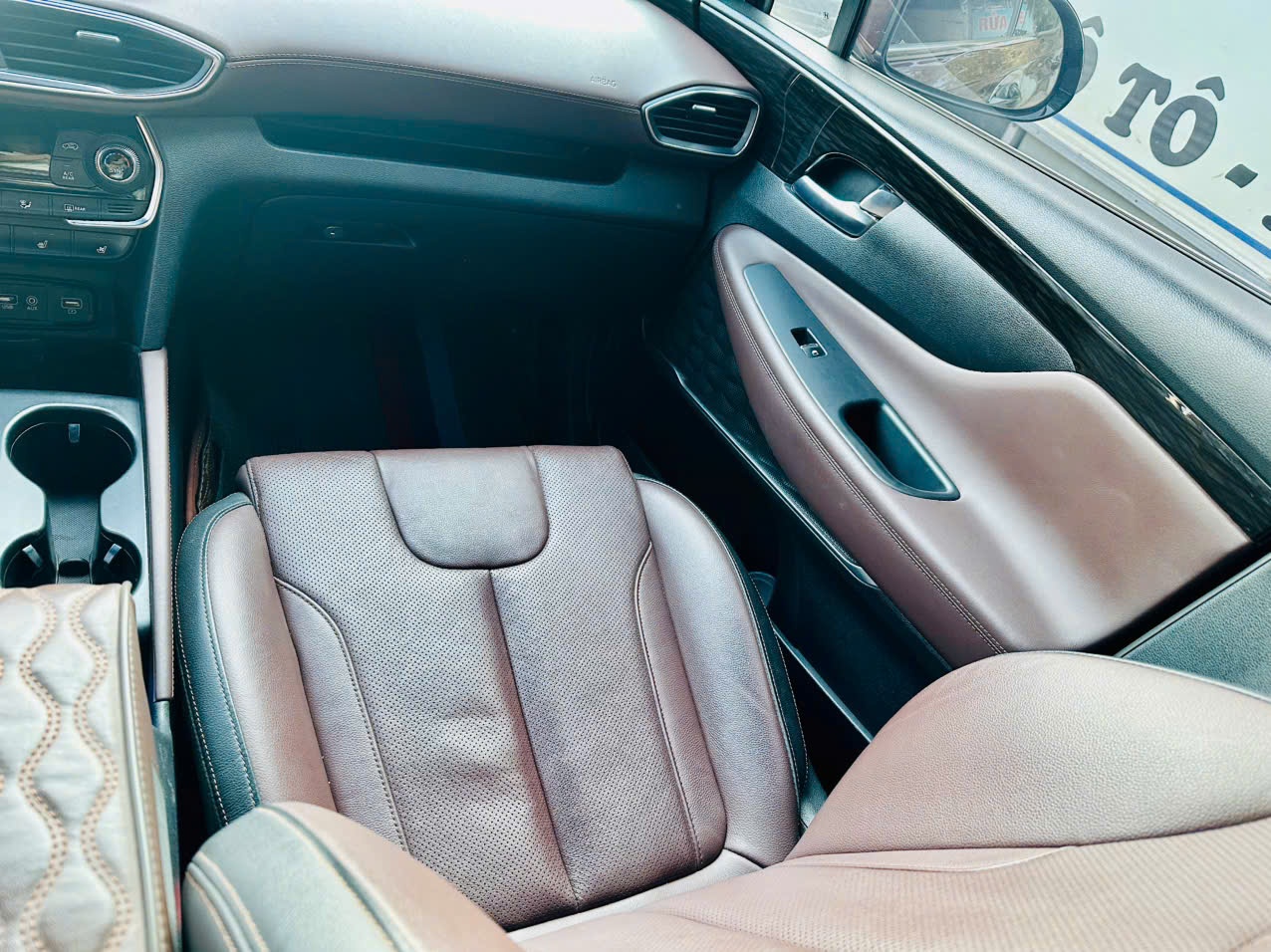 Hyundai Santafe 2.2D premium 2020 - Nội thất 4
