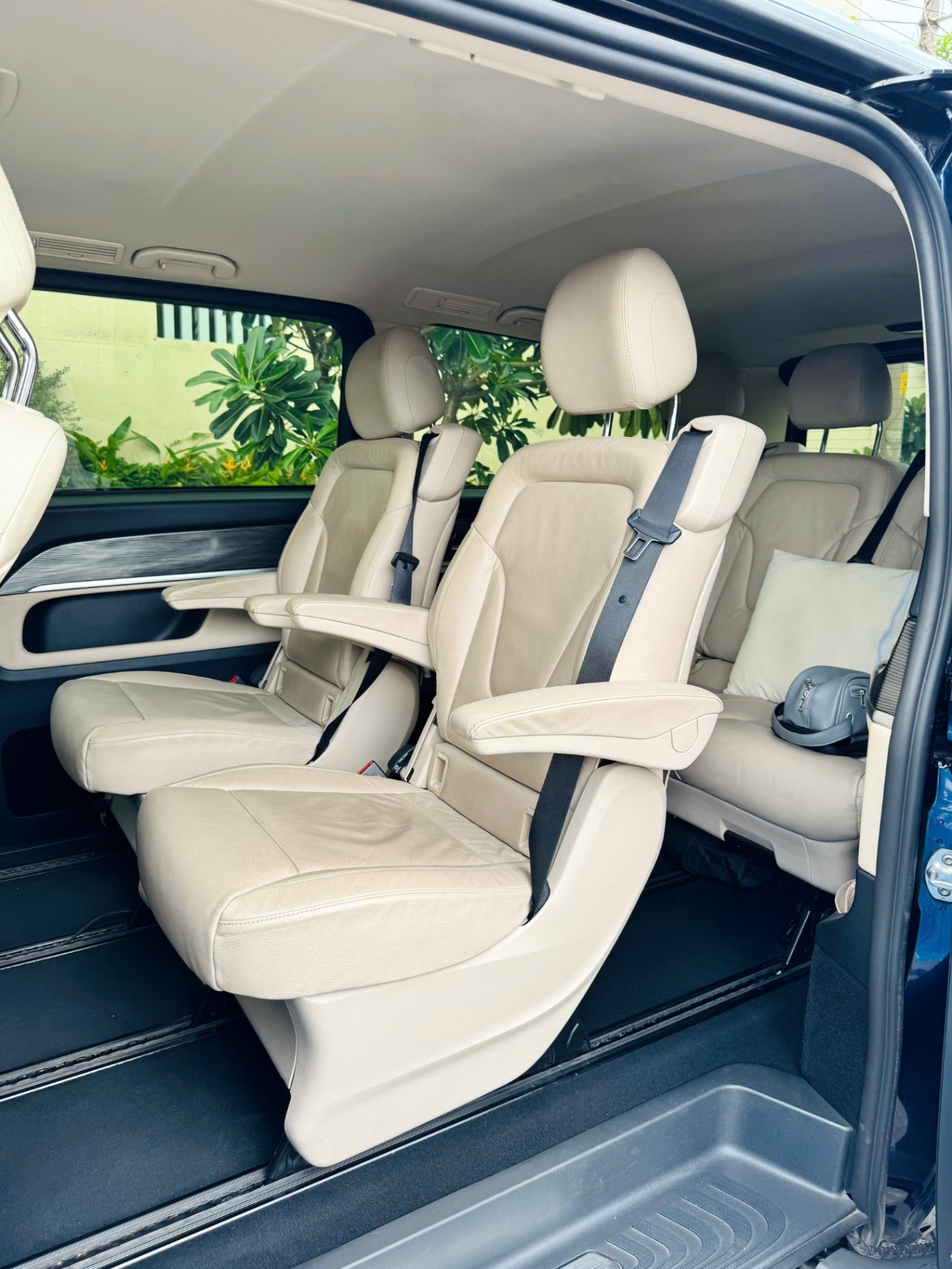 Mercedes Benz V class V250 Luxury 2020 - Nội thất 3