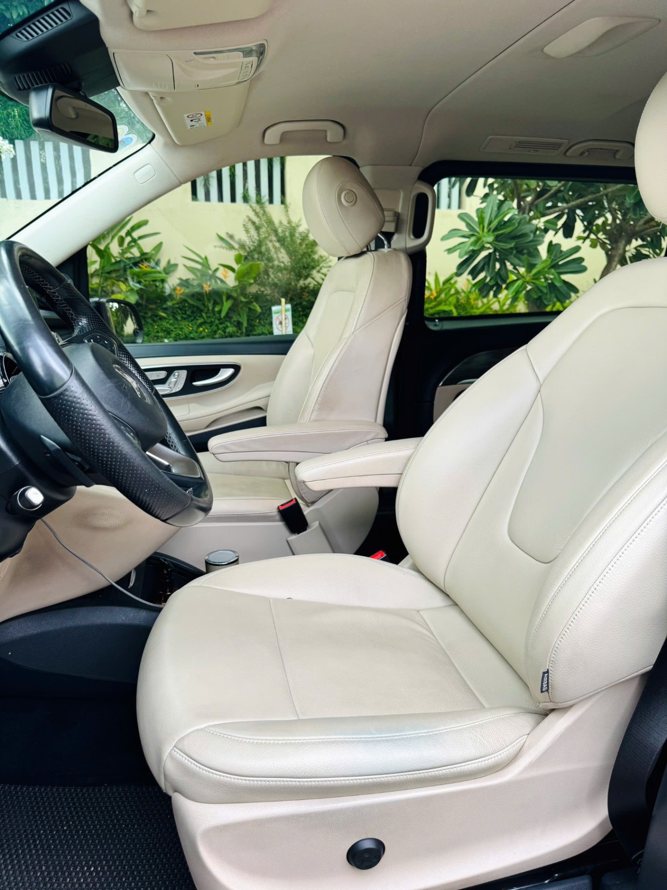 Mercedes Benz V class V250 Luxury 2020 - Nội thất 5