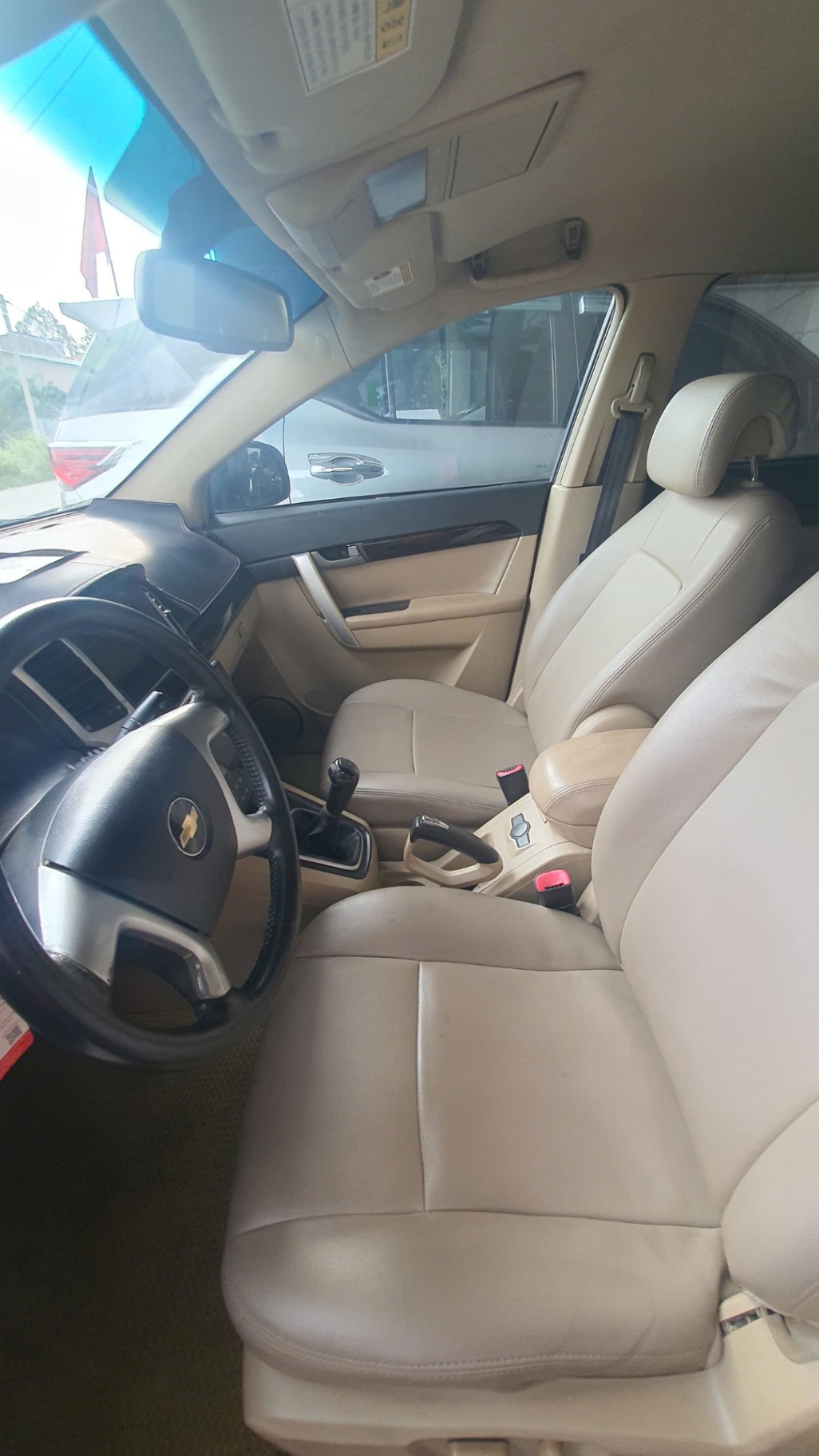 Chevrolet Captiva LT 2.4 MT 2007 - Nội thất 1