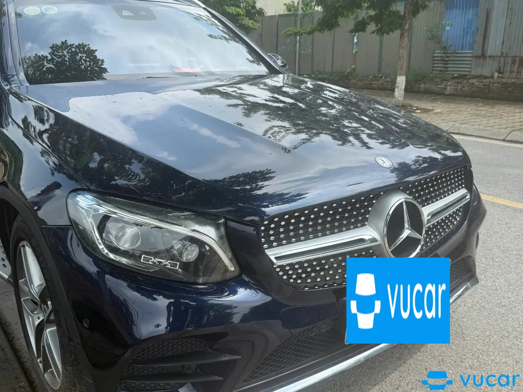 Mercedes Benz GLC300 - Ngoại thất 5