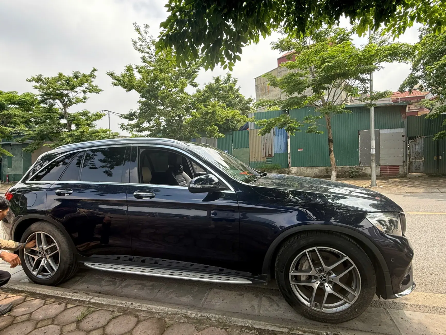 Mercedes Benz GLC300 - Ngoại thất 10
