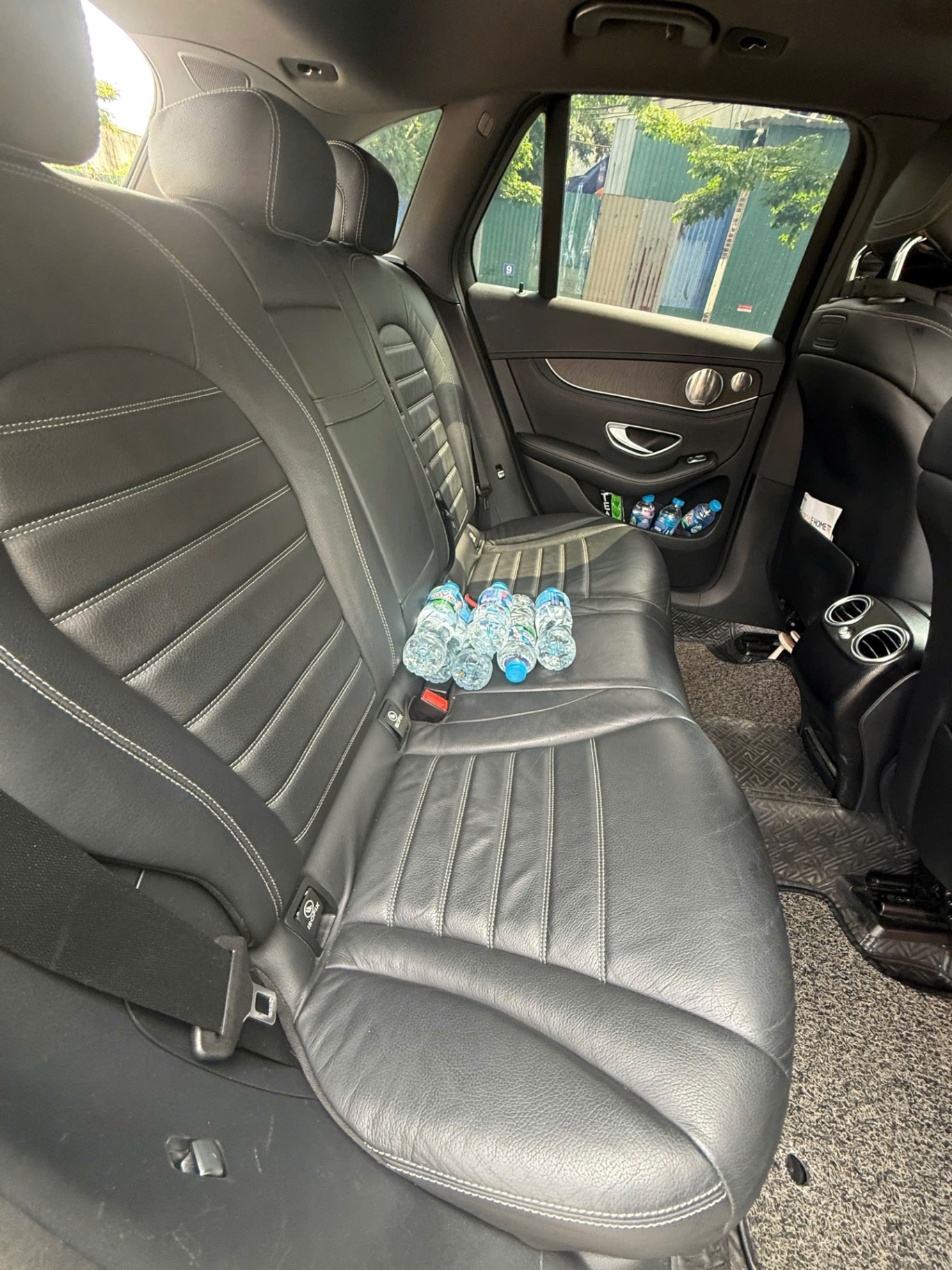 Mercedes Benz GLC300 - Nội thất 14