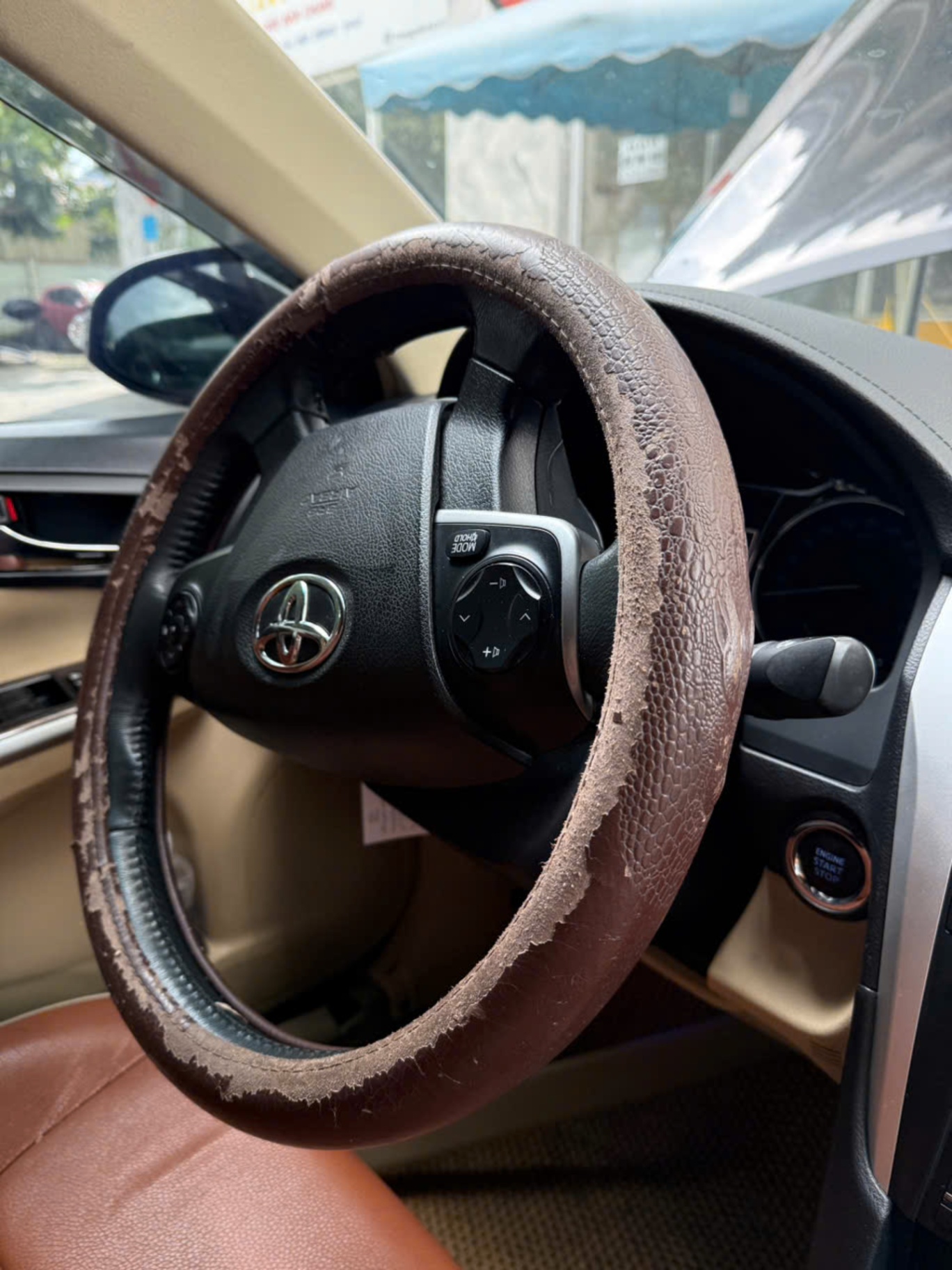 Toyota Camry 2.0E 2017 - Nội thất 3