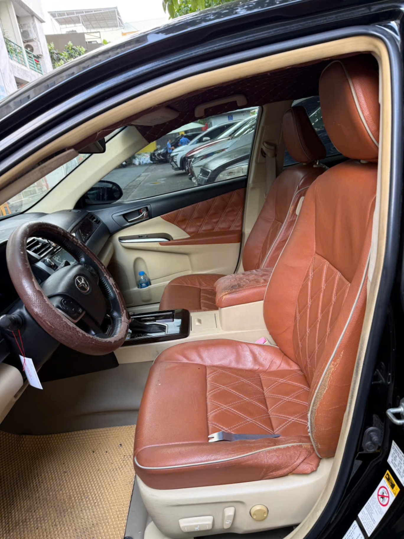 Toyota Camry 2.0E 2017 - Nội thất 6