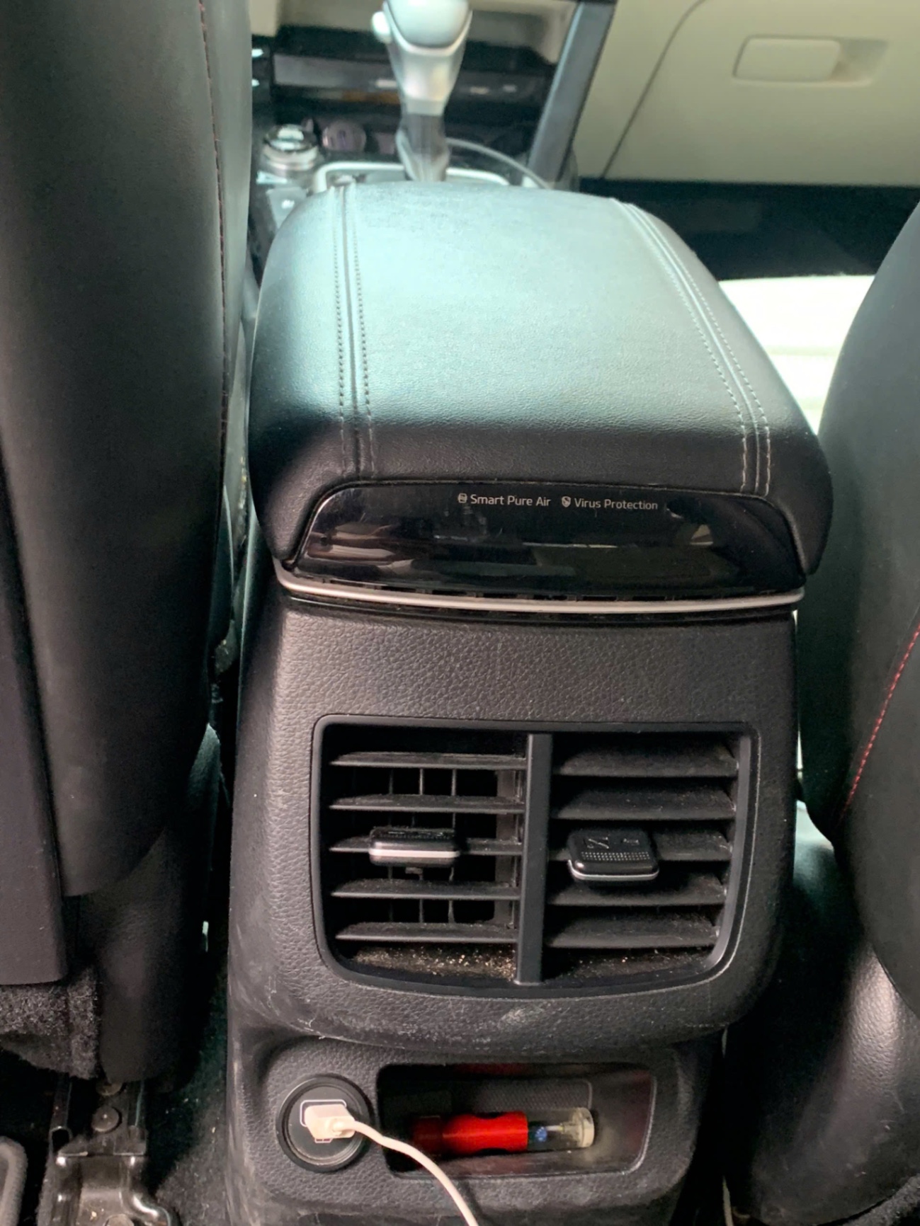 Kia Seltos Premium 1.4 AT 2022 - Nội thất 4