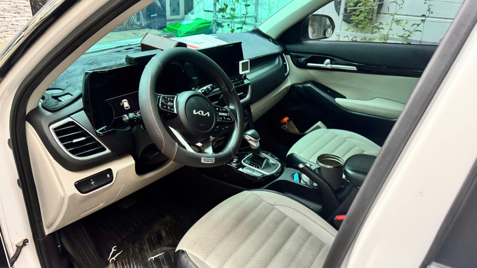 Kia Seltos Premium 1.4 AT 2022 - Nội thất 1