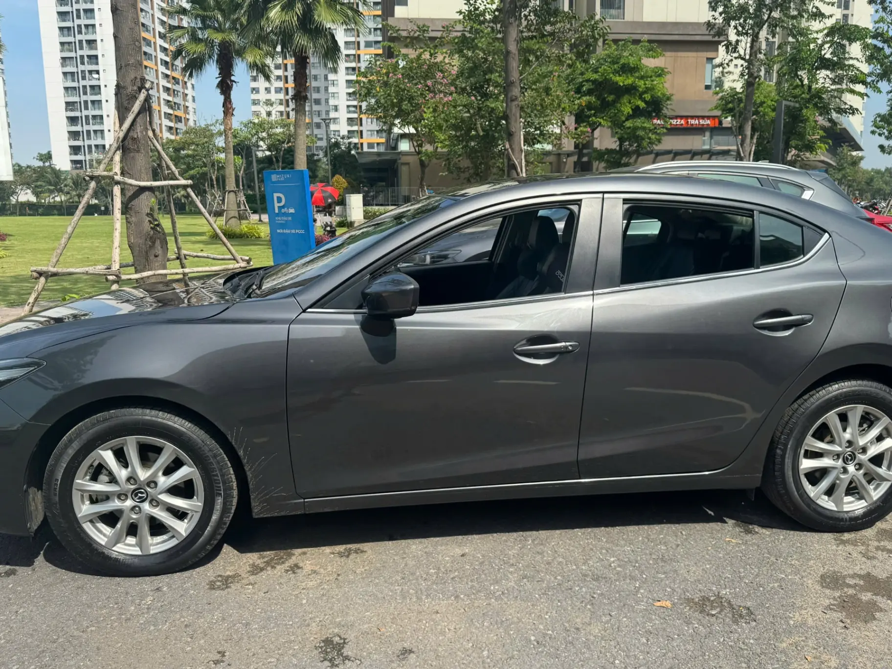 Mazda 3 1.5L Luxury 2019 - Ngoại thất 11