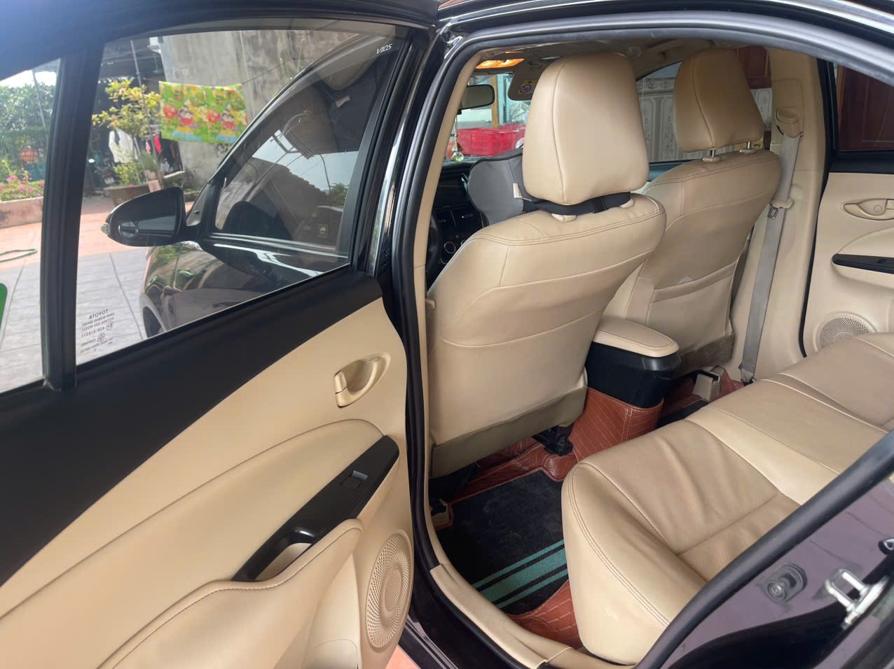 Toyota Vios E CVT 2022 - Nội thất 2