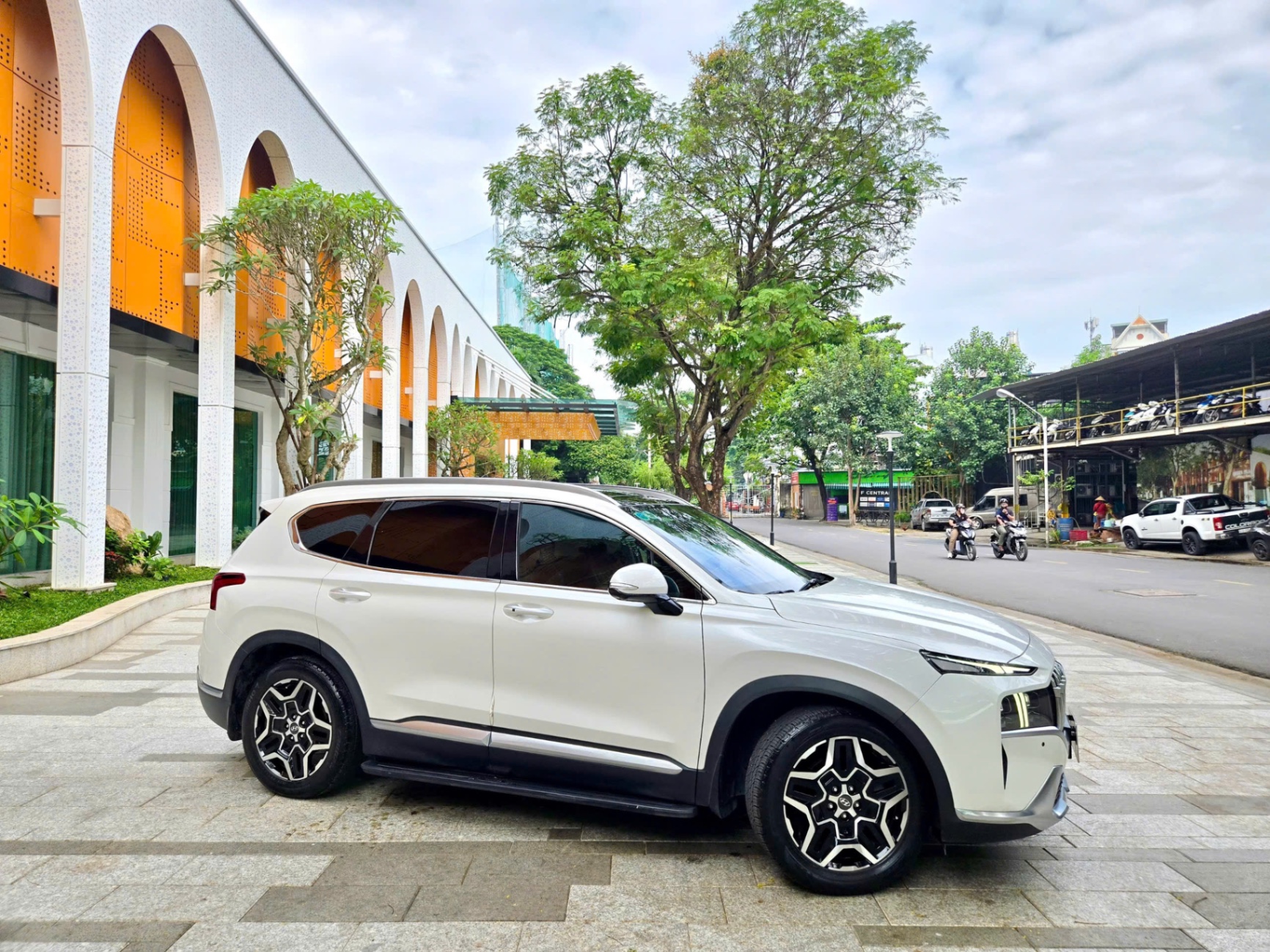 Hyundai Santafe Cao cấp 2.5L HTRAC 2021 - Ngoại thất 3