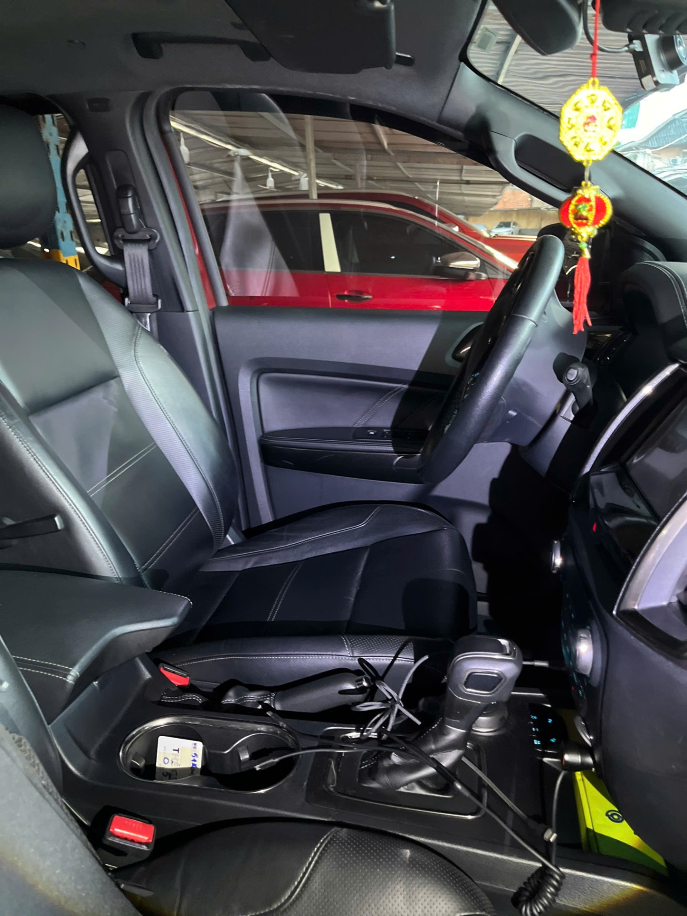 Ford Everest Titanium 2.0L 4x4 AT 2020 - Nội thất 4